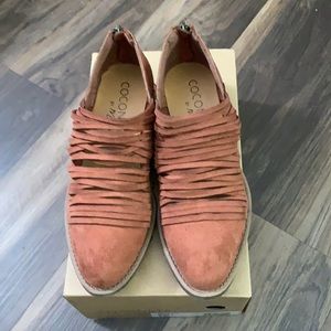 Coconuts by Matisse rust booties